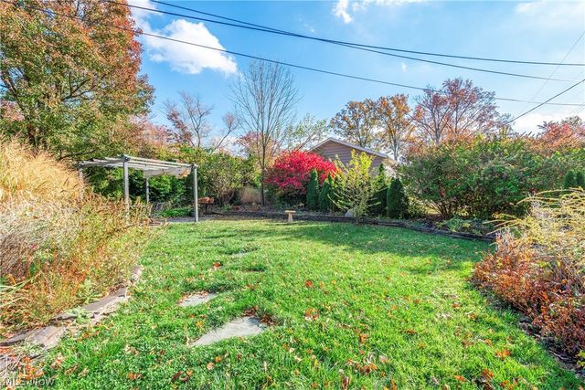 24535 Lake Road, Bay Village, OH 44140