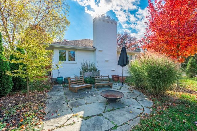 24535 Lake Road, Bay Village, OH 44140