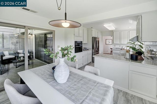 2621 Saklan Indian Dr 2, Walnut Creek, CA 94595