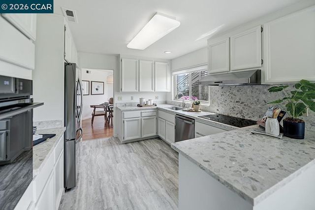 2621 Saklan Indian Dr 2, Walnut Creek, CA 94595