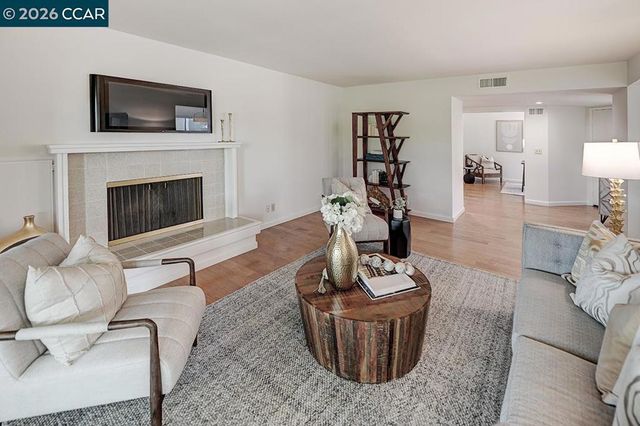 2621 Saklan Indian Dr 2, Walnut Creek, CA 94595