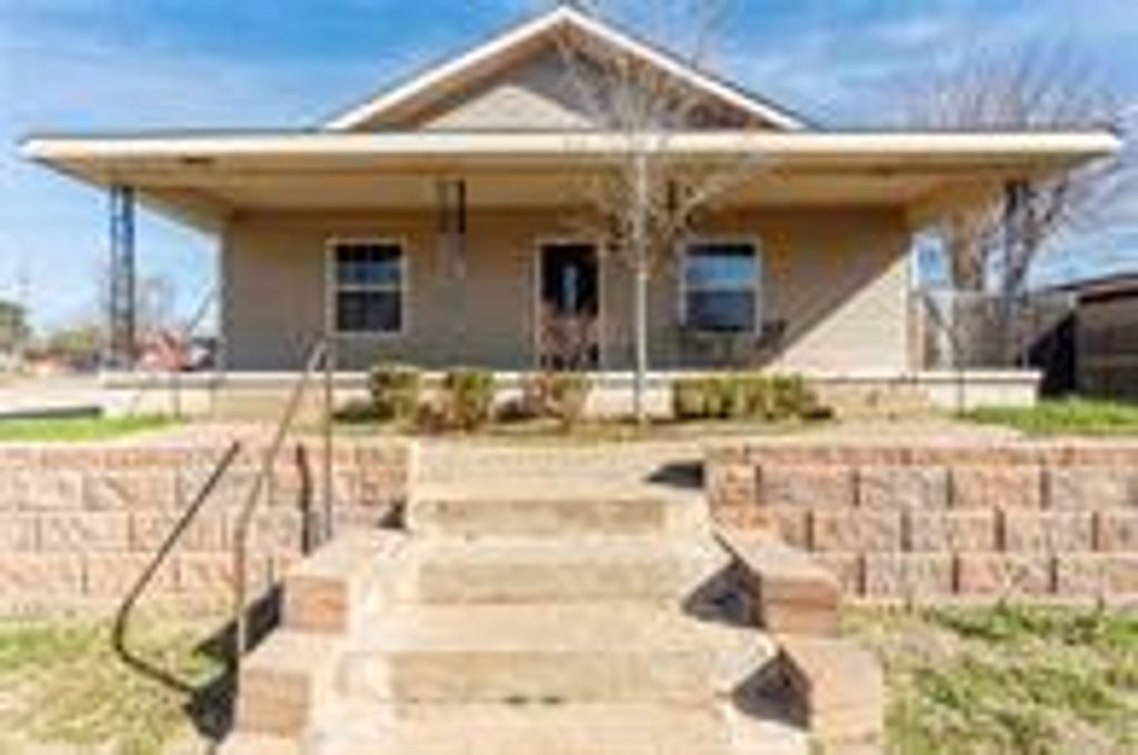 513 W Franklin Avenue, Weatherford, OK 73096