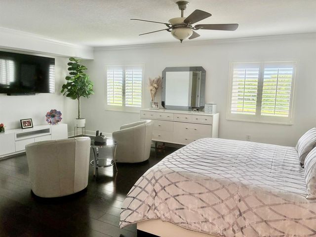 5778 Crystal Shores Drive 303, Boynton Beach, FL 33437