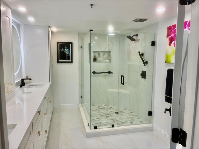 5778 Crystal Shores Drive 303, Boynton Beach, FL 33437