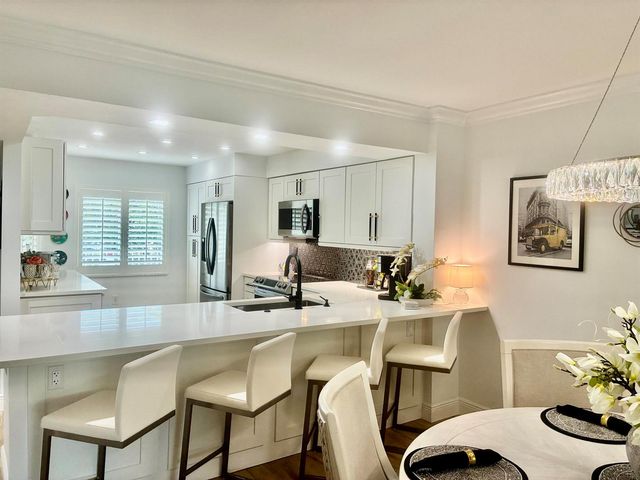 5778 Crystal Shores Drive 303, Boynton Beach, FL 33437