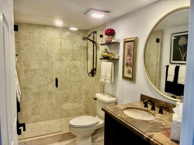 5778 Crystal Shores Drive 303, Boynton Beach, FL 33437
