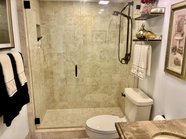 5778 Crystal Shores Drive 303, Boynton Beach, FL 33437