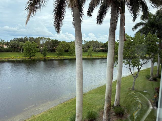 5778 Crystal Shores Drive 303, Boynton Beach, FL 33437