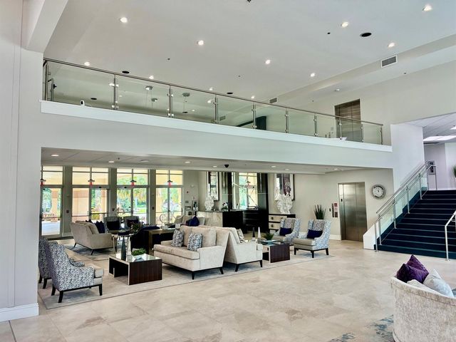 5778 Crystal Shores Drive 303, Boynton Beach, FL 33437
