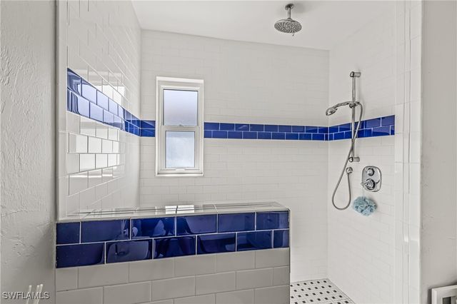 403 Grenada AVE, Naples, FL 34113