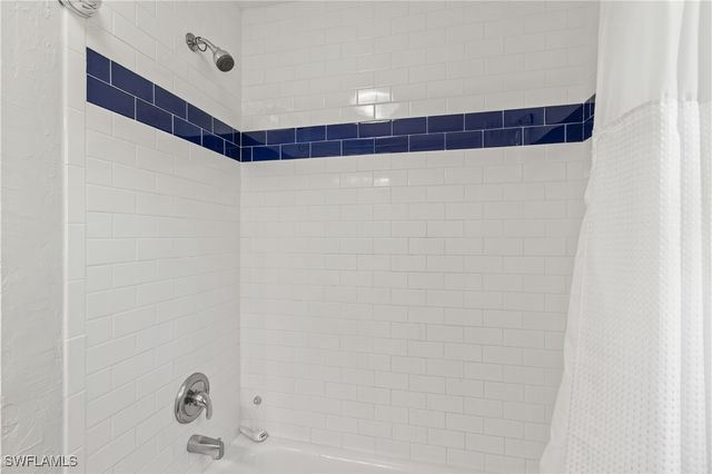 403 Grenada AVE, Naples, FL 34113