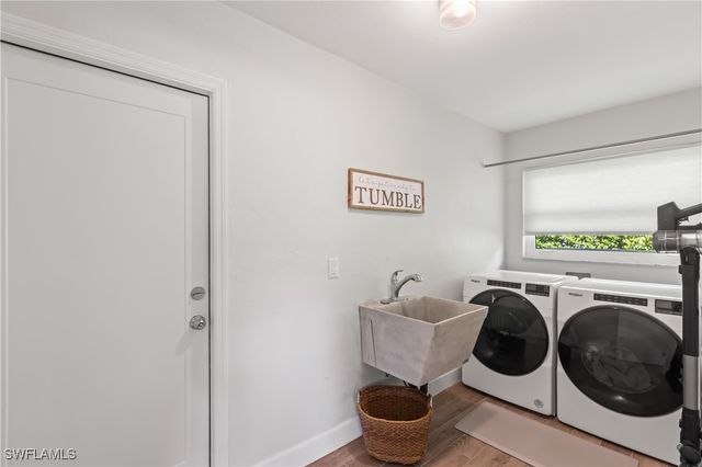 403 Grenada AVE, Naples, FL 34113