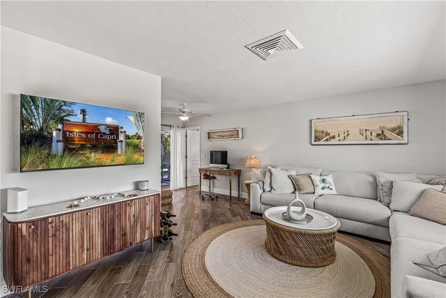 403 Grenada AVE, Naples, FL 34113