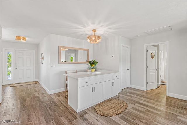 403 Grenada AVE, Naples, FL 34113