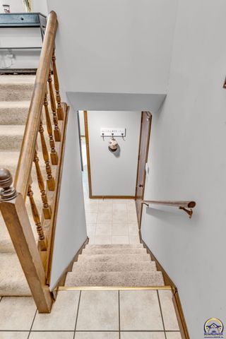 3901 SW Nottingham RD, Topeka, KS 66610