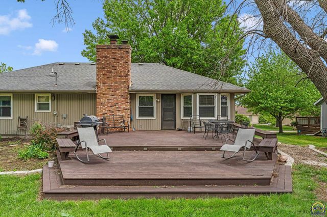3901 SW Nottingham RD, Topeka, KS 66610
