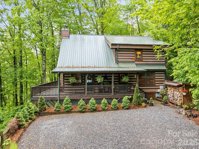 297 Hidden Cove Road, Maggie Valley, NC 28751