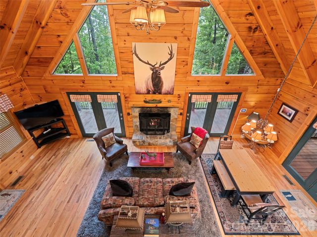 297 Hidden Cove Road, Maggie Valley, NC 28751