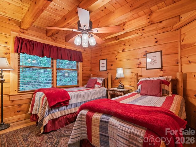 297 Hidden Cove Road, Maggie Valley, NC 28751