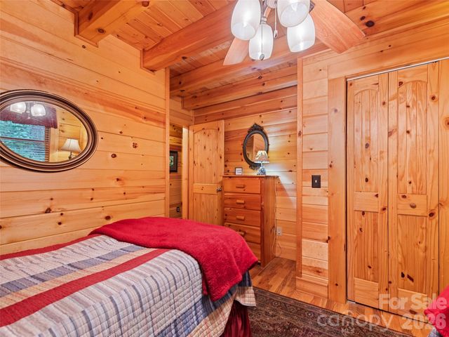 297 Hidden Cove Road, Maggie Valley, NC 28751