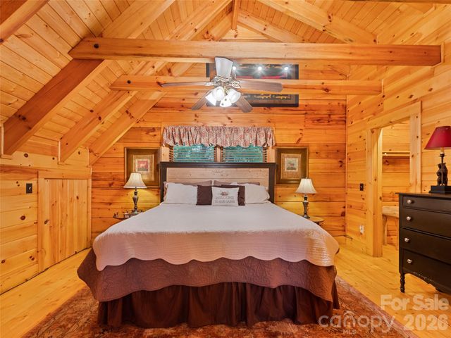 297 Hidden Cove Road, Maggie Valley, NC 28751