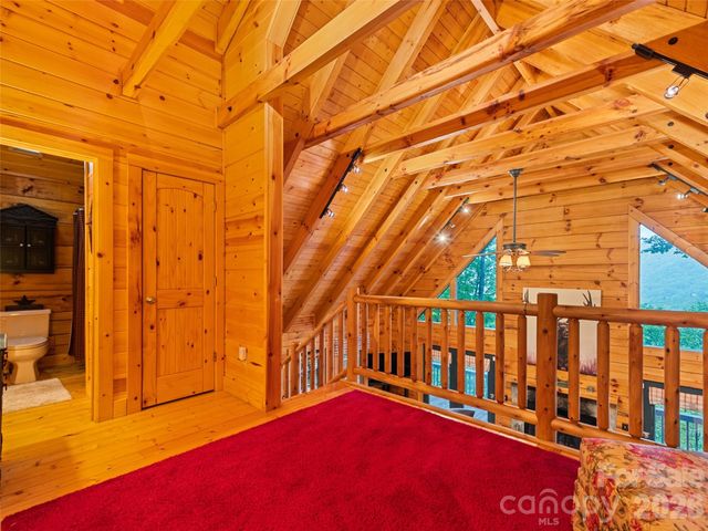 297 Hidden Cove Road, Maggie Valley, NC 28751