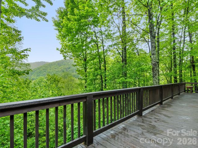 297 Hidden Cove Road, Maggie Valley, NC 28751