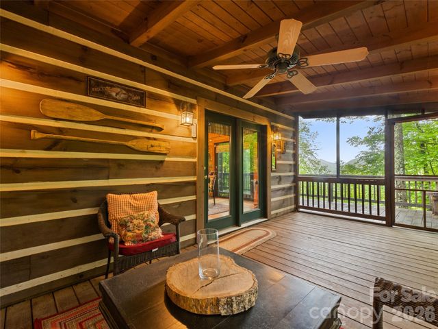 297 Hidden Cove Road, Maggie Valley, NC 28751