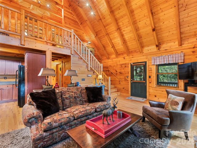 297 Hidden Cove Road, Maggie Valley, NC 28751