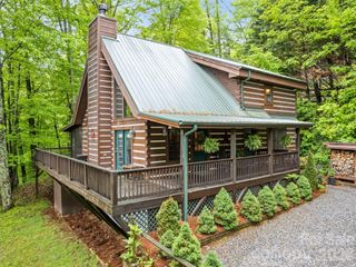 297 Hidden Cove Road, Maggie Valley, NC 28751