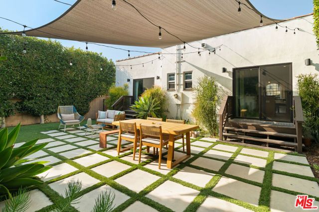 1414 S Curson Avenue, Los Angeles, CA 90019