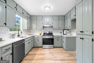 6584 River Glen Drive, Riverdale, GA 30296