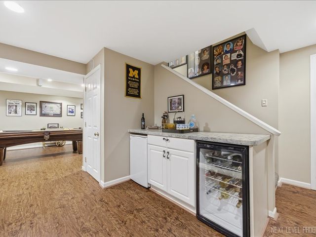 1109 Edwards Drive, Batavia, IL 60510