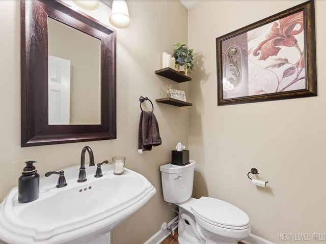 1109 Edwards Drive, Batavia, IL 60510