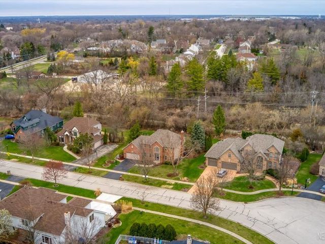 1109 Edwards Drive, Batavia, IL 60510