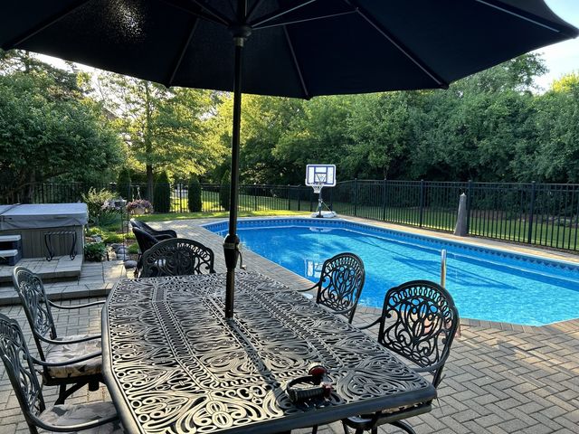 1109 Edwards Drive, Batavia, IL 60510