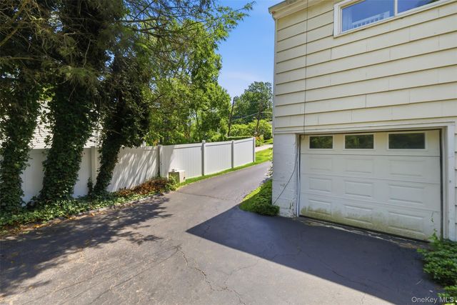 660 Washington Avenue, Pleasantville, NY 10570