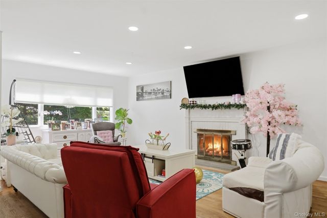 660 Washington Avenue, Pleasantville, NY 10570