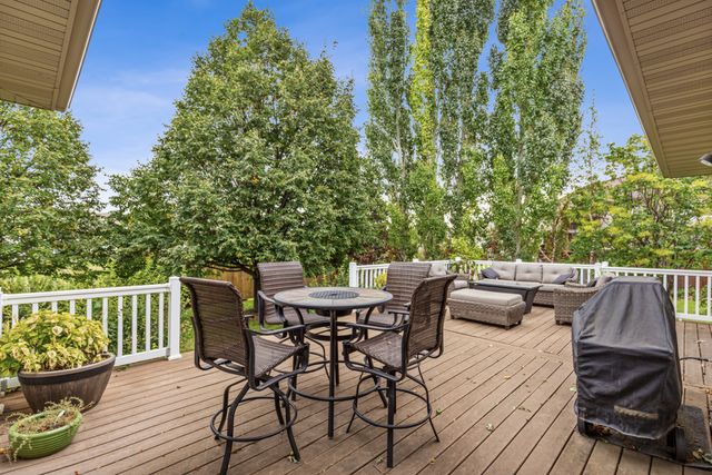 868 32nd Street S, Moorhead, MN 56560