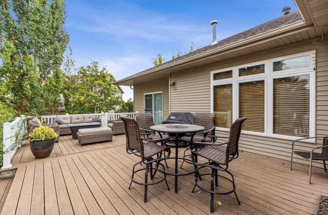868 32nd Street S, Moorhead, MN 56560