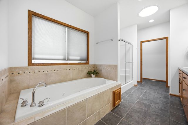 868 32nd Street S, Moorhead, MN 56560