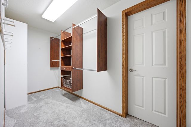 868 32nd Street S, Moorhead, MN 56560