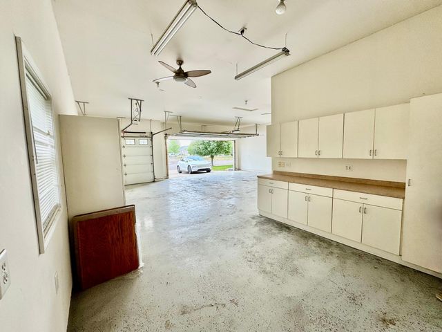 868 32nd Street S, Moorhead, MN 56560