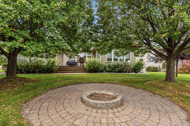 868 32nd Street S, Moorhead, MN 56560