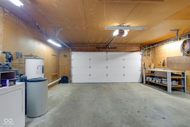 6559 W 1000 N, Fountaintown, IN 46130