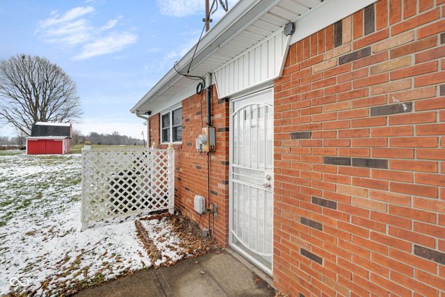 6559 W 1000 N, Fountaintown, IN 46130