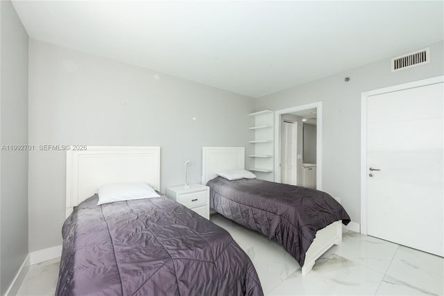 55 SE 6 ST 1207, Miami, FL 33131