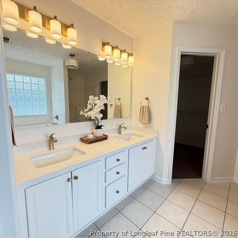 4232 Bartlet Glen Lane, Fayetteville, NC 28306