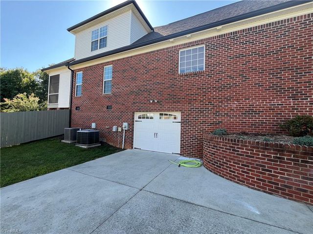 184 Raspberry Ridge Drive, Clemmons, NC 27012