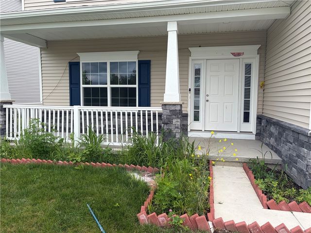 38 Kingsbarn Road, Henrietta, NY 14586